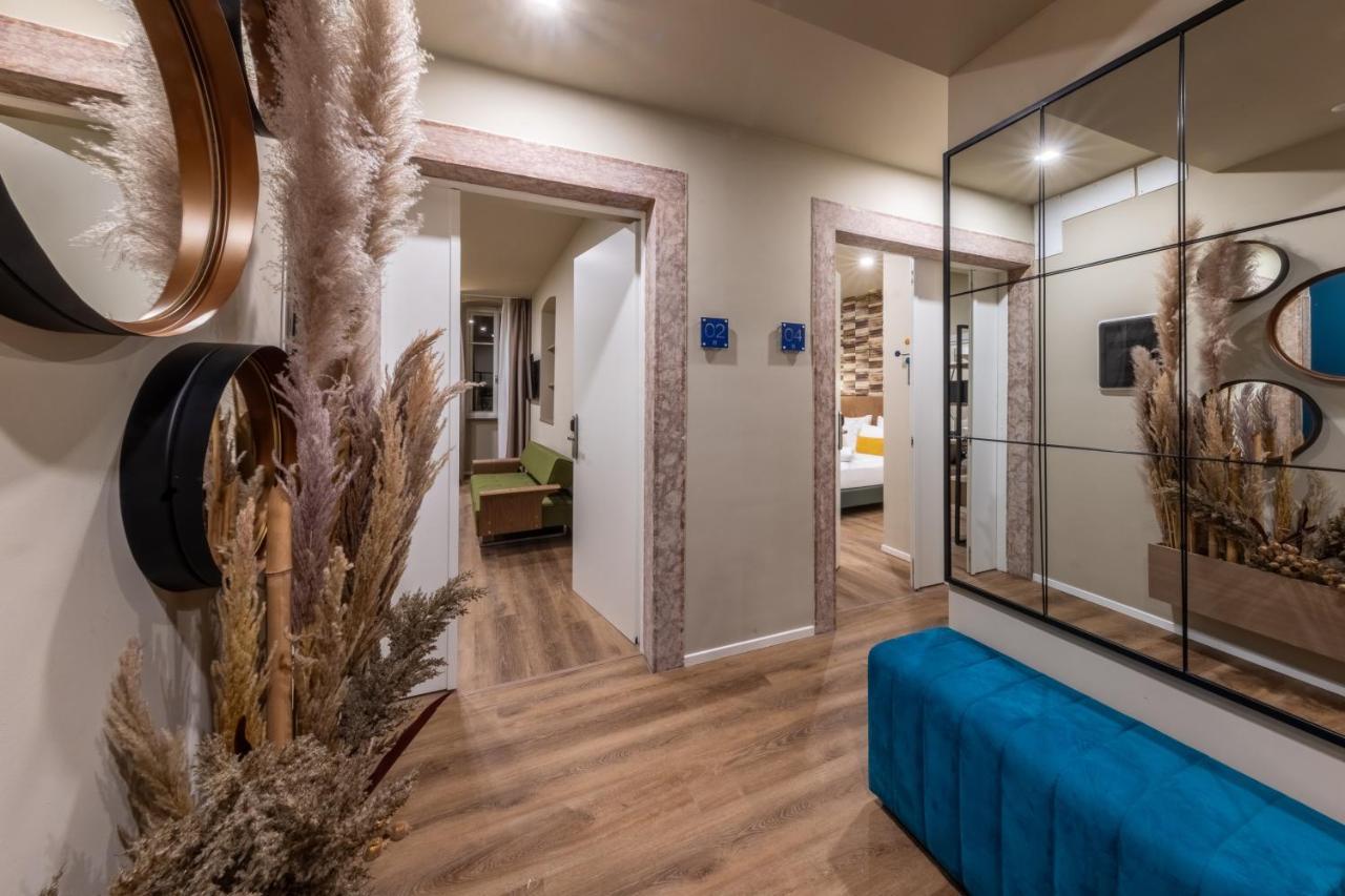 Hi Room Trient Exterior foto