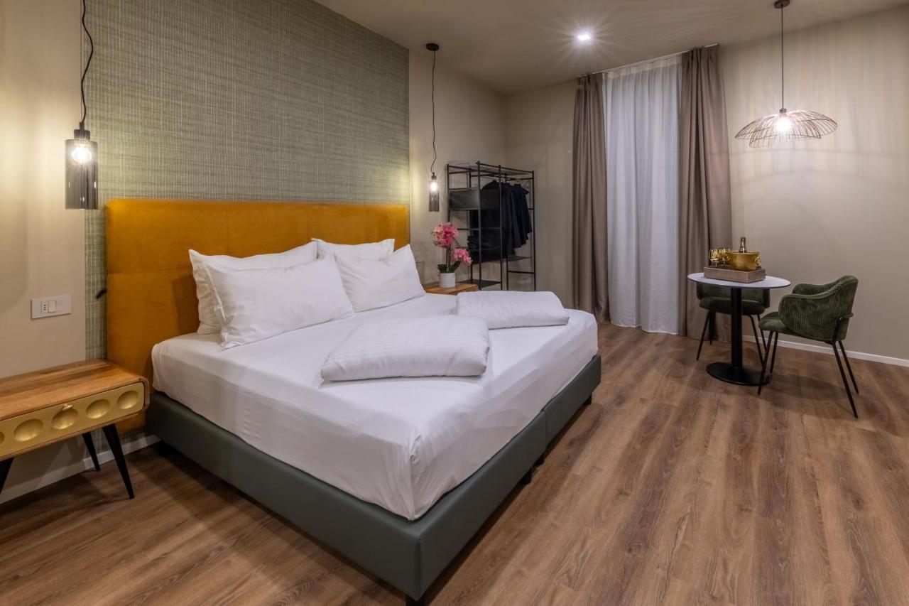 Hi Room Trient Exterior foto