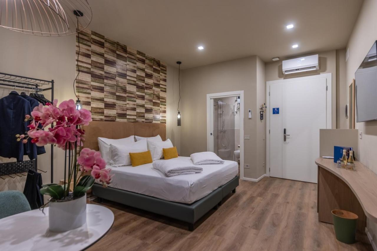 Hi Room Trient Exterior foto